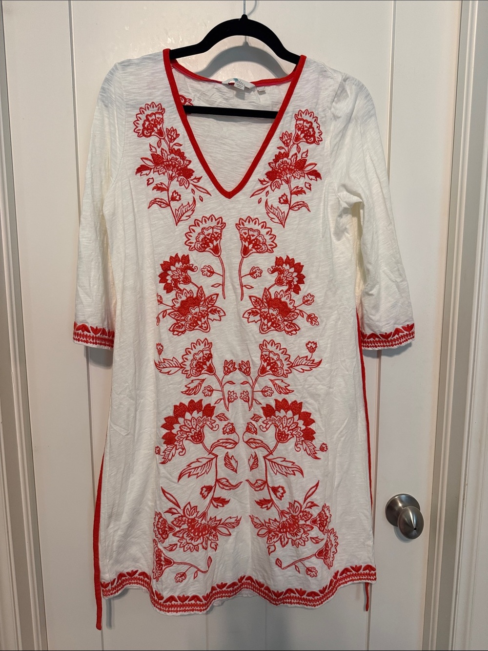 Boden 100% Cotton Clemmie Jersey White Dress w/ Tomato Red Floral Embroidery